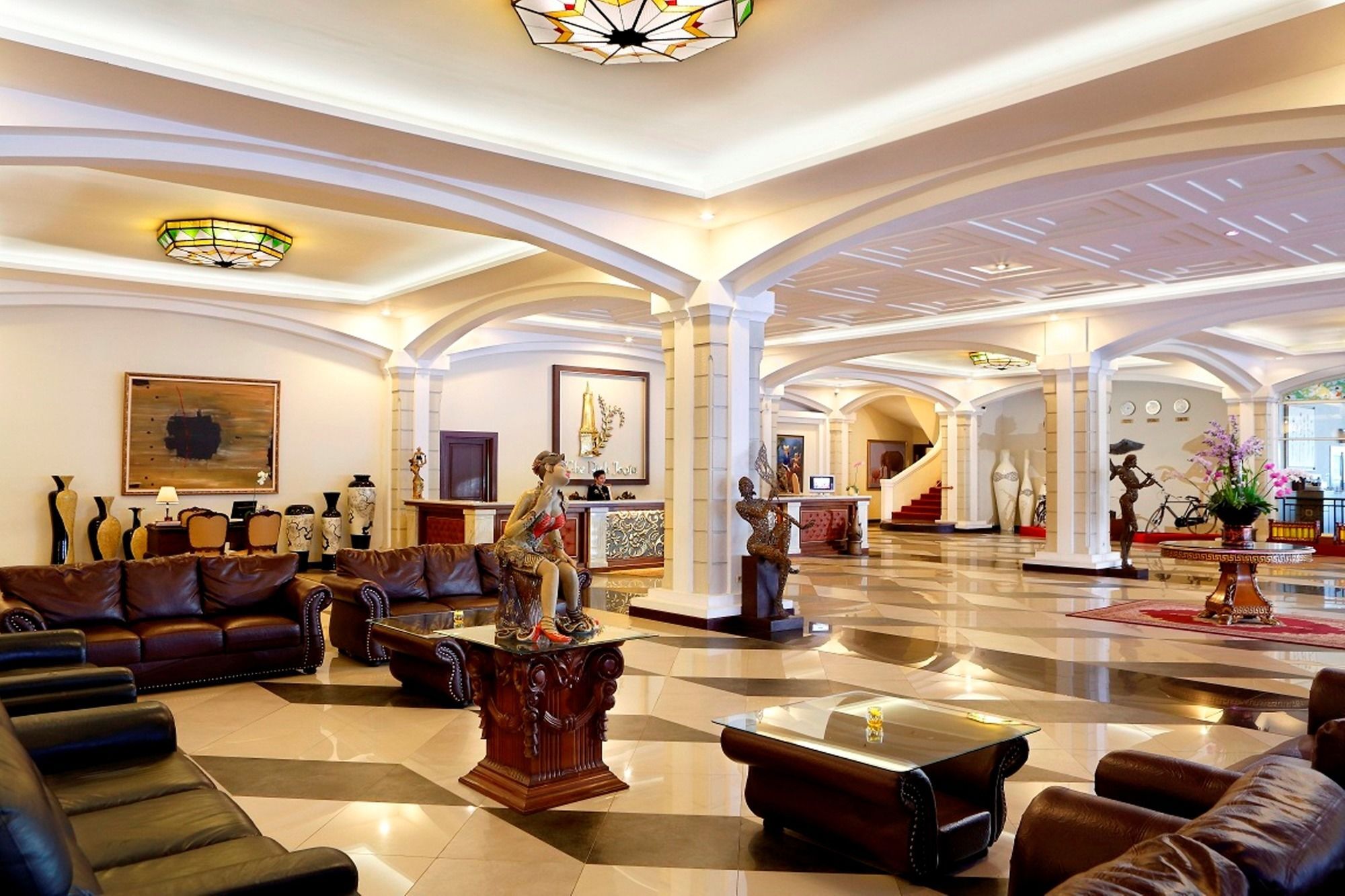 The Rich Jogja Hotel Yogyakarta Exteriör bild